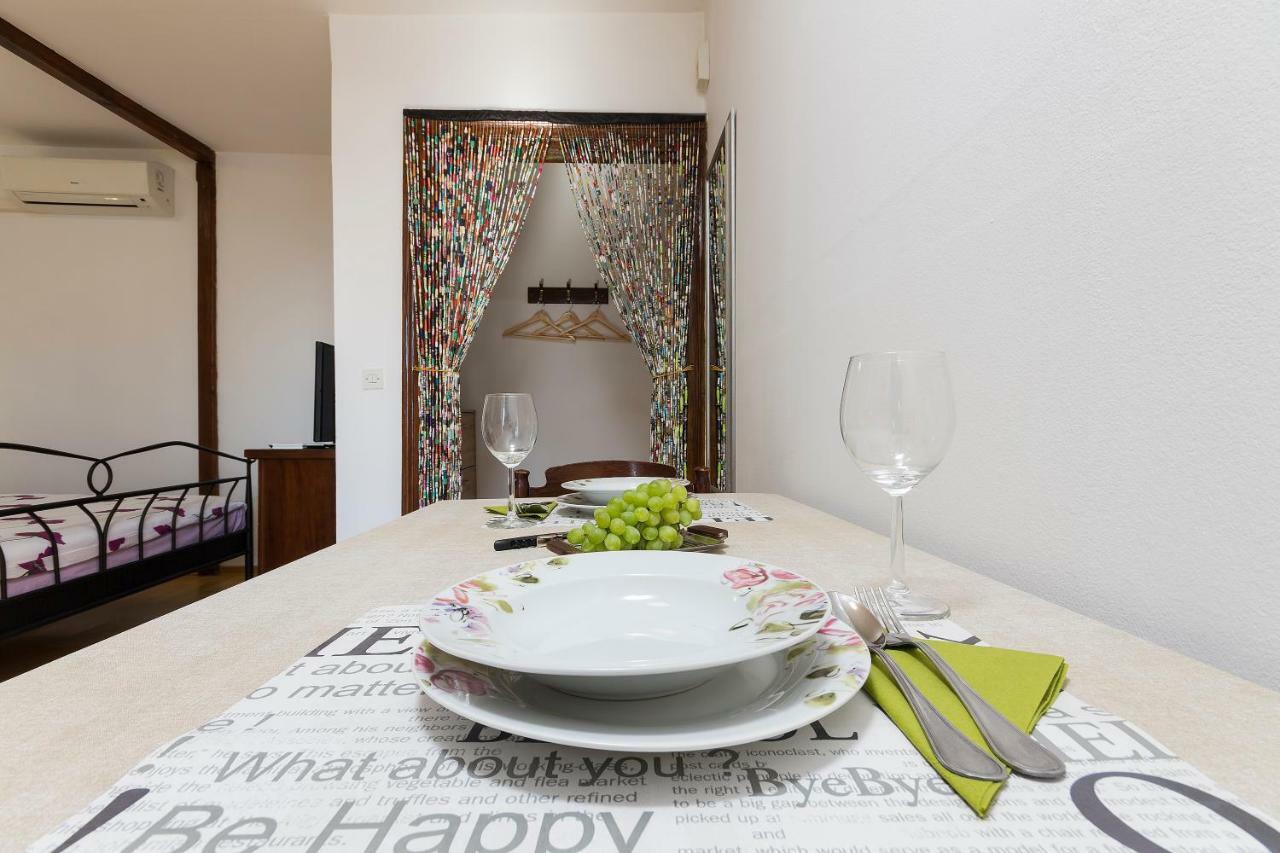 Studio Apartman Ela Pula